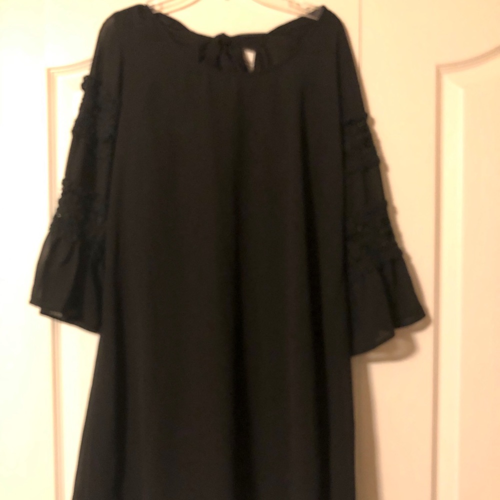 Black short dress